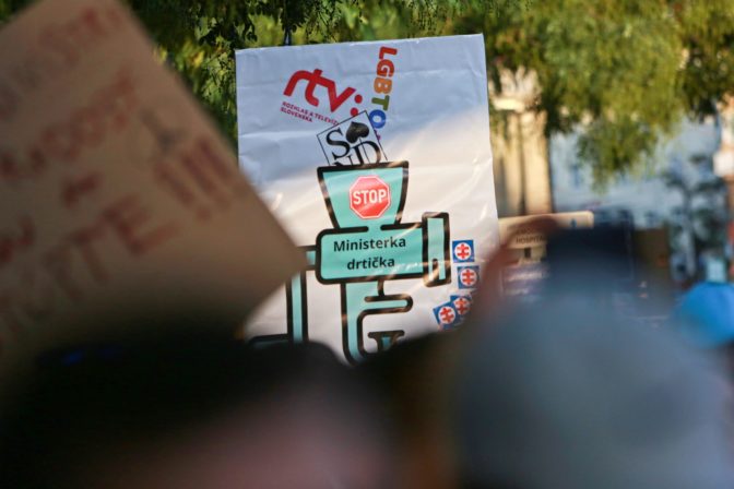 PROTEST: Stačilo!